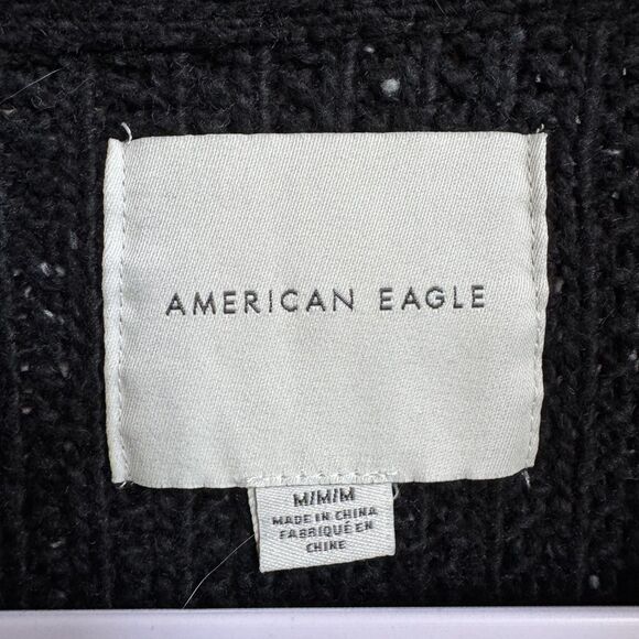 American Eagle Men's Black Cable Knit Crew Neck Sweater Size Medium - Picture 3 of 3